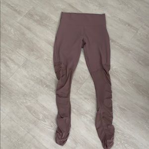 THE CUTEST FABLETICS LEGGINGS!